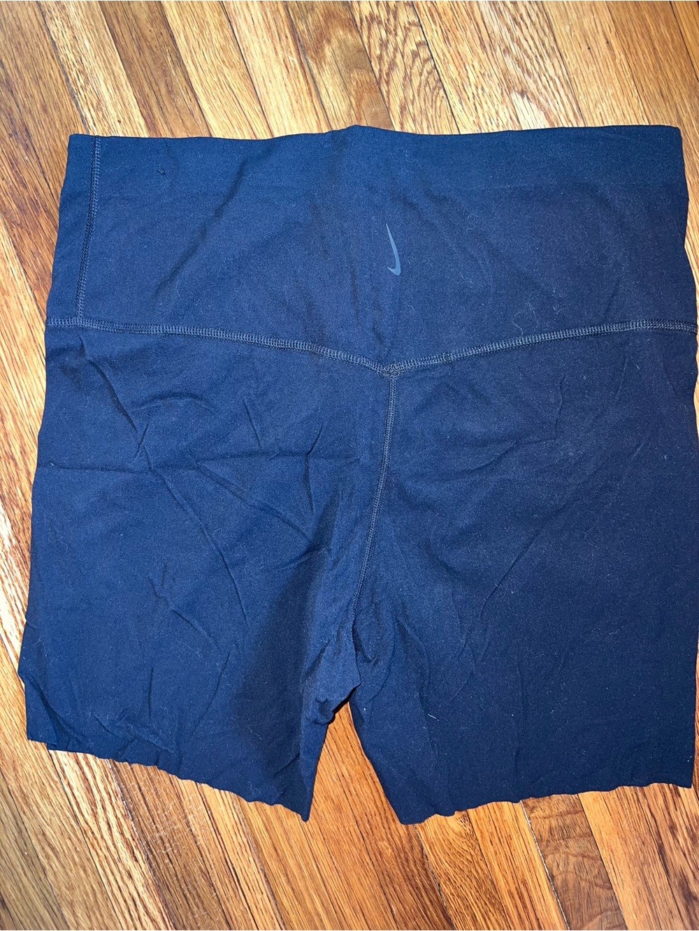 Nike Yoga/Bike Women’s High-Waist Black Exercise Shorts Size 1X - Picture 2 of 3